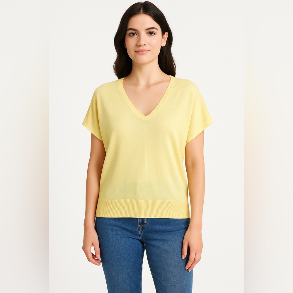 Cynthia Rowley Yellow V-Neck Knit Sweater XL Soft Lightweight Top NWOT